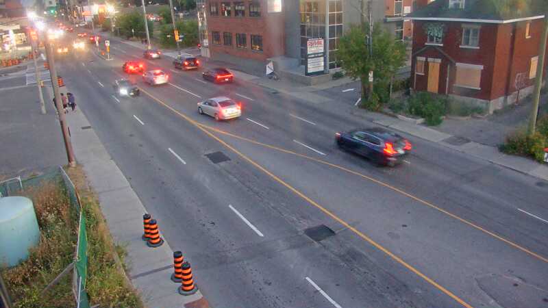 Traffic camera image at 2025-08-25 00:06:09