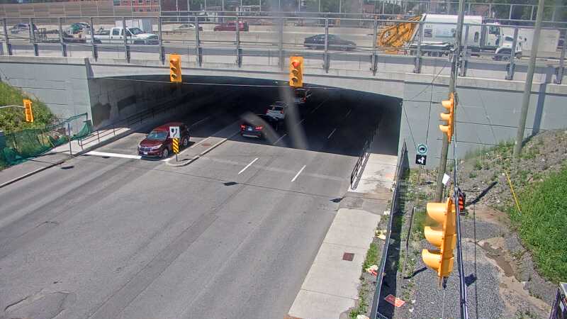 Traffic camera image at 2025-06-30 17:31:22