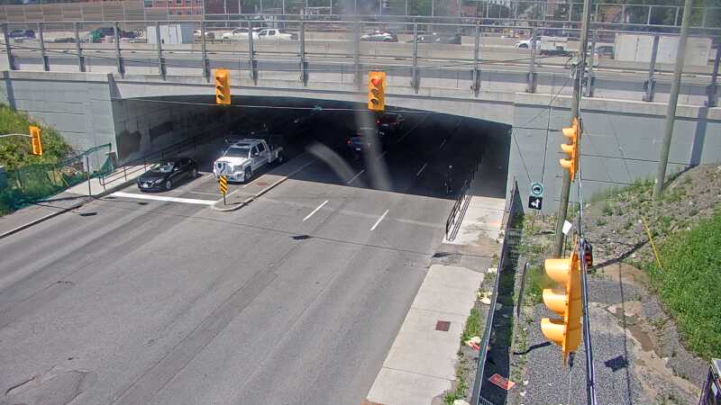 Traffic camera image at 2025-06-30 17:51:12