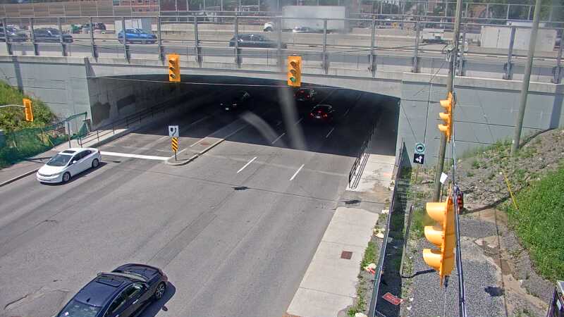 Traffic camera image at 2025-06-30 18:06:11