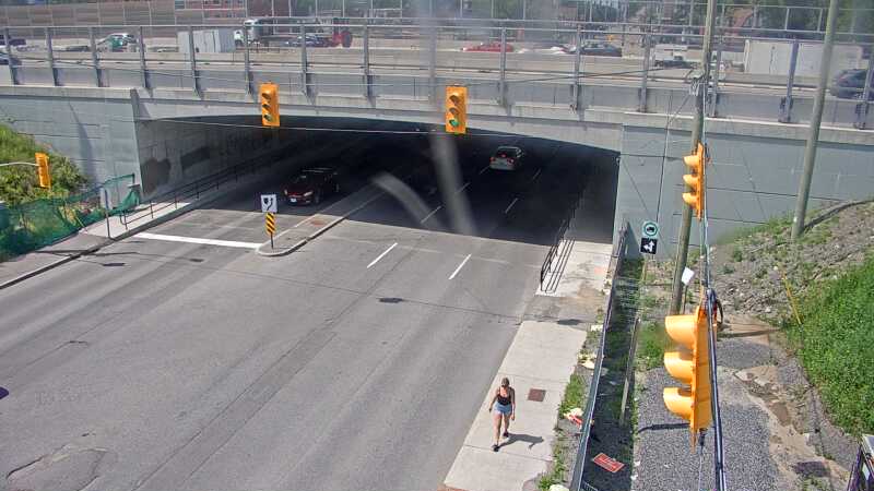 Traffic camera image at 2025-06-30 18:37:48
