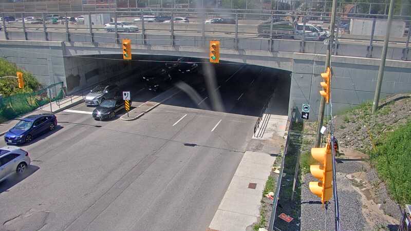 Traffic camera image at 2025-06-30 19:01:08