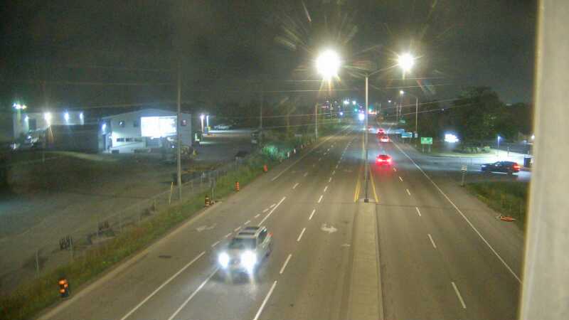 Traffic camera image at 2025-08-04 01:41:05