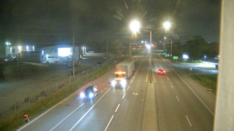 Traffic camera image at 2025-08-04 02:41:03