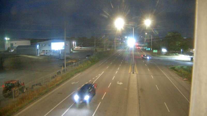 Traffic camera image at 2025-08-25 00:41:07