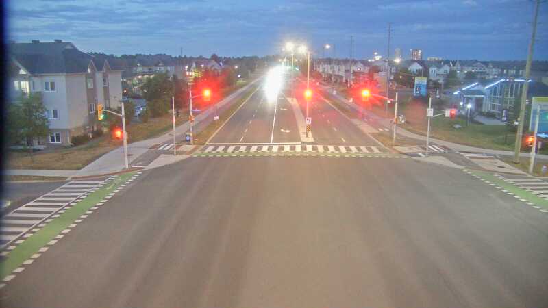 Traffic camera image at 2025-08-25 00:21:00