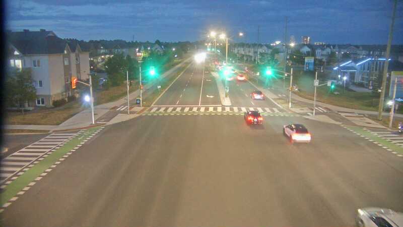 Traffic camera image at 2025-08-25 00:26:02