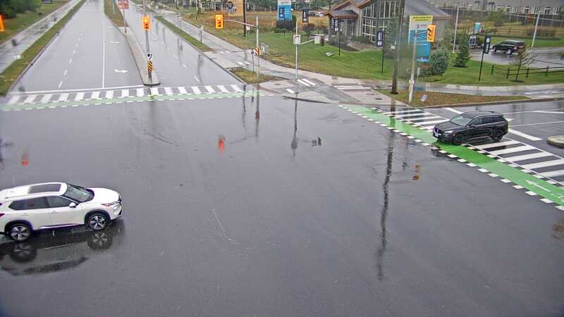 Traffic camera image at 2025-09-04 19:21:13