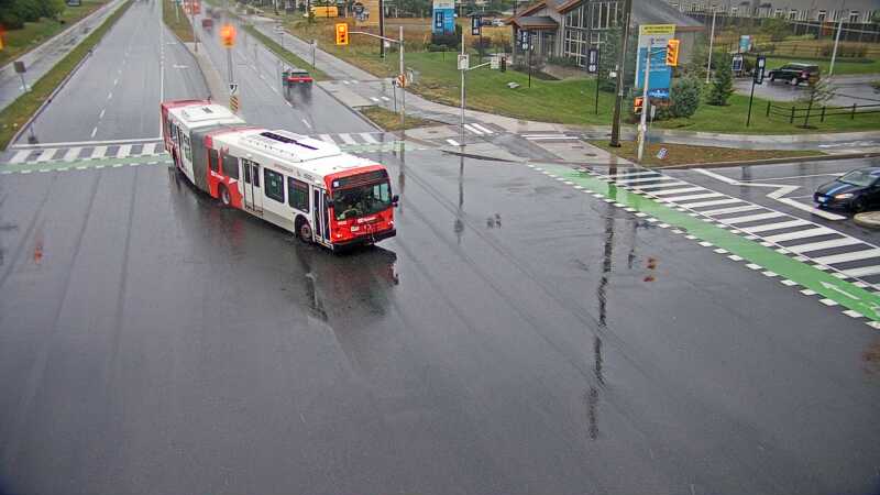 Traffic camera image at 2025-09-04 19:41:06