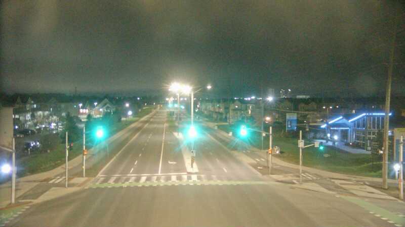 Traffic camera image at 2025-05-09 05:20:47
