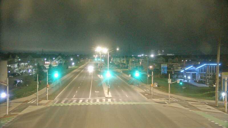 Traffic camera image at 2025-05-09 05:30:44