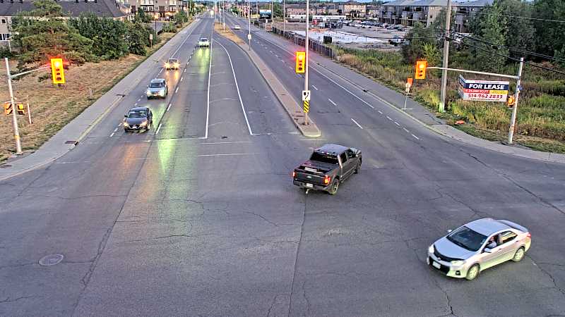 Traffic camera image at 2025-08-25 00:06:09