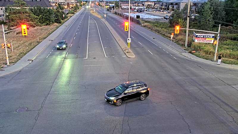 Traffic camera image at 2025-08-25 00:11:07