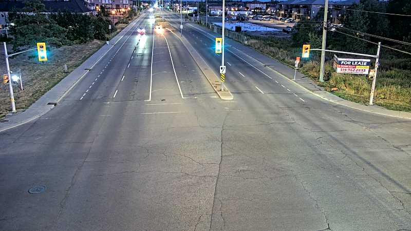 Traffic camera image at 2025-08-25 00:21:00