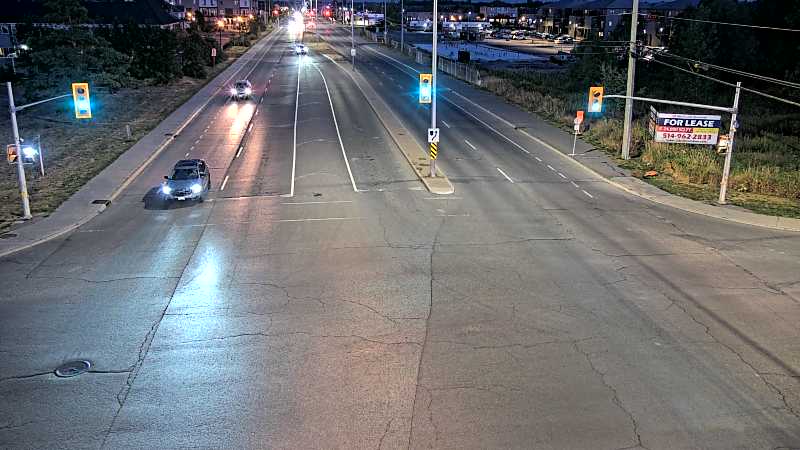 Traffic camera image at 2025-08-25 00:26:02