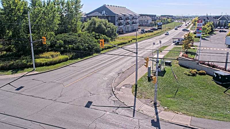 Traffic camera image at 2025-09-15 19:36:15