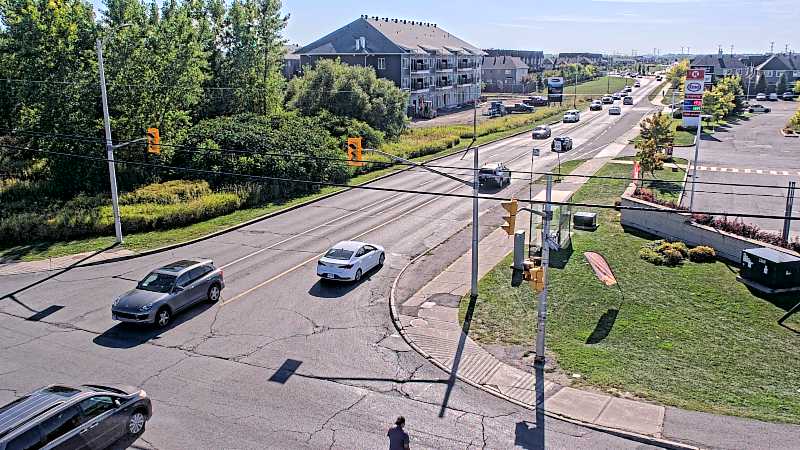 Traffic camera image at 2025-09-15 19:51:16