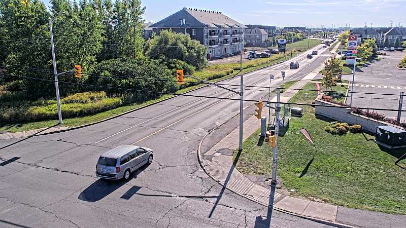 Traffic camera image at 2025-09-15 20:06:09