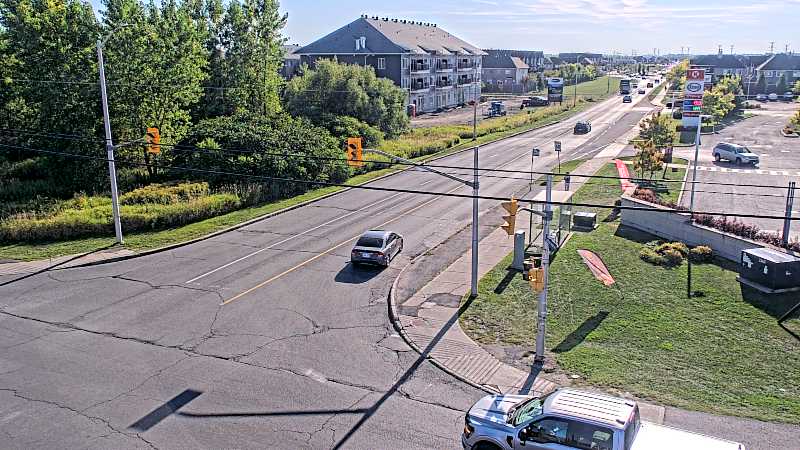 Traffic camera image at 2025-09-15 20:41:13