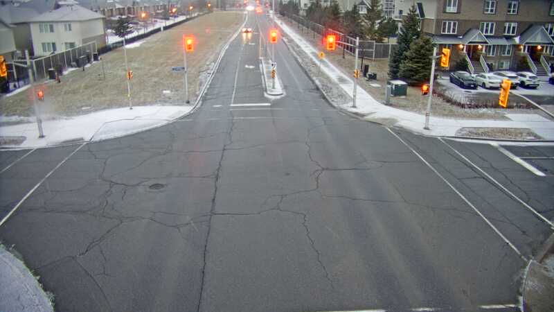 Traffic camera image at 2025-03-25 11:10:52