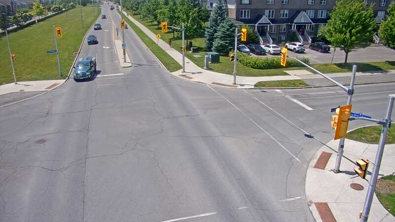Traffic camera image at 2025-06-30 17:21:21