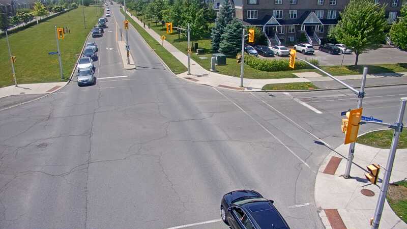Traffic camera image at 2025-06-30 17:37:49