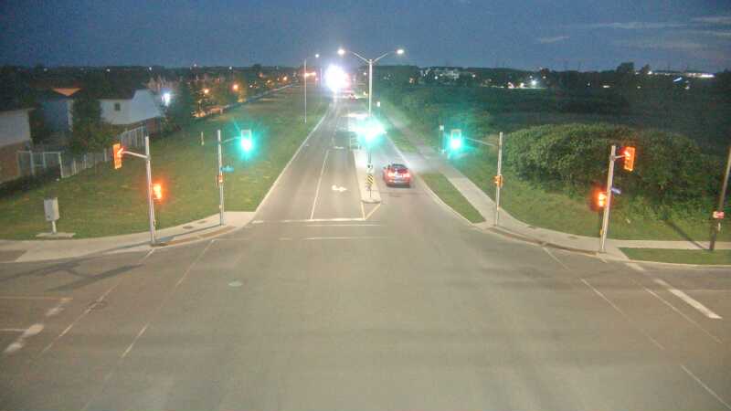 Traffic camera image at 2025-07-06 01:41:02