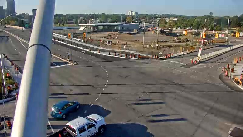 Traffic camera image at 2025-09-18 12:21:16