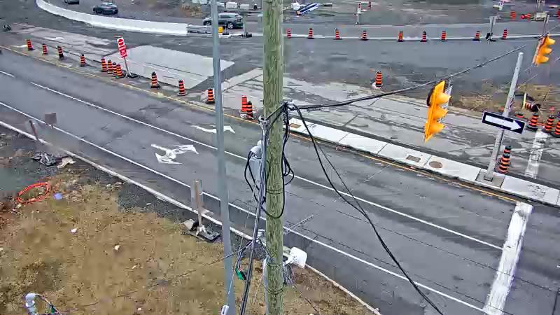 Traffic camera image at 2025-03-25 13:05:49