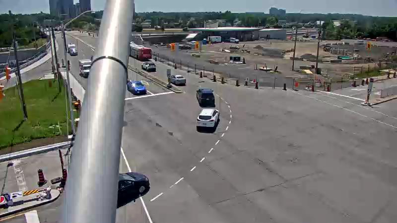 Traffic camera image at 2025-06-30 17:01:20