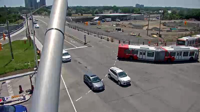 Traffic camera image at 2025-06-30 17:11:21