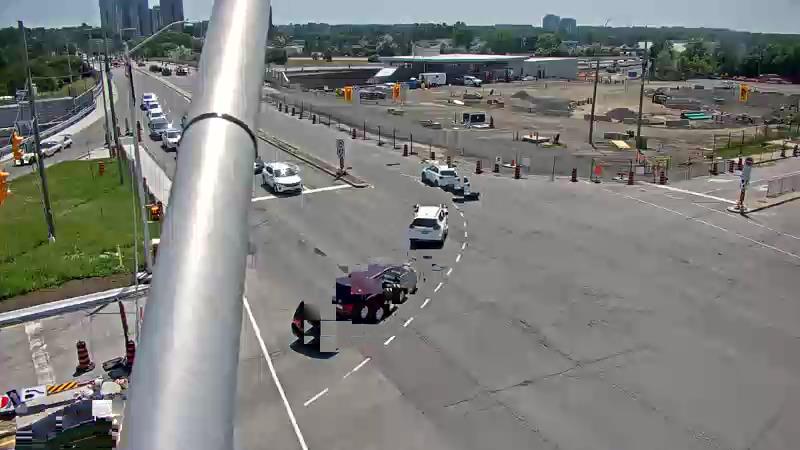 Traffic camera image at 2025-06-30 17:41:10