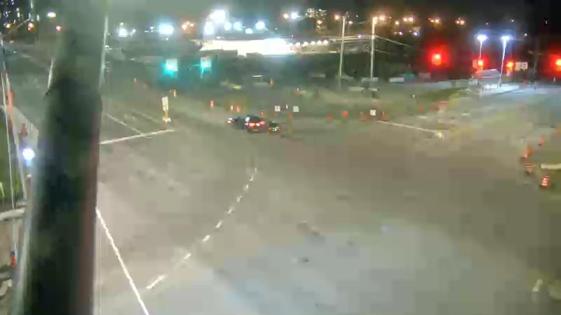 Traffic camera image at 2025-07-06 02:21:05
