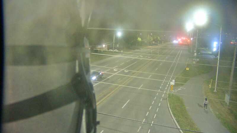 Traffic camera image at 2025-08-04 01:25:05