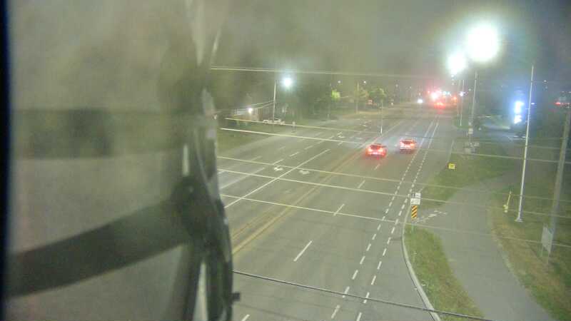 Traffic camera image at 2025-08-04 01:40:05