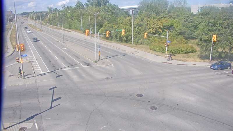 Traffic camera image at 2025-08-24 14:35:05