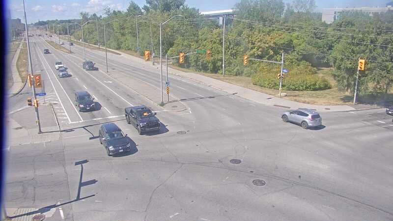 Traffic camera image at 2025-08-24 15:40:05