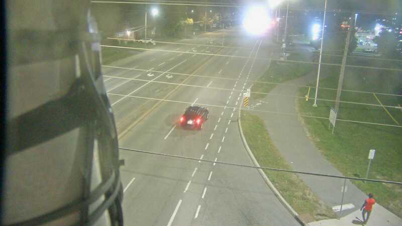 Traffic camera image at 2025-09-14 01:10:05