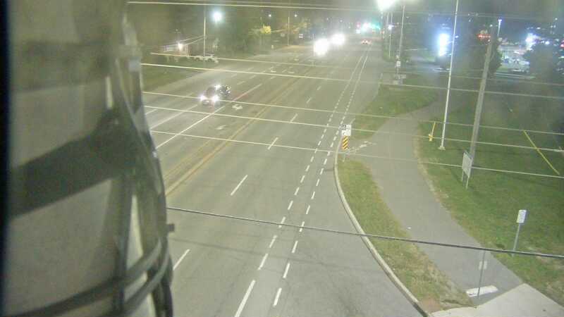 Traffic camera image at 2025-09-14 01:20:05