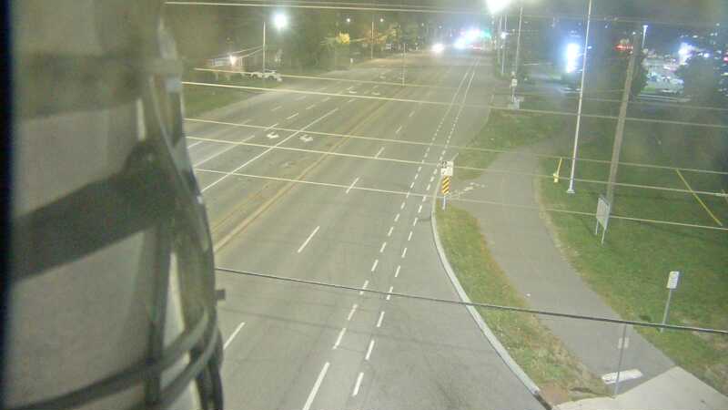 Traffic camera image at 2025-09-14 01:35:05