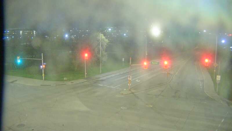 Traffic camera image at 2025-05-09 05:30:05
