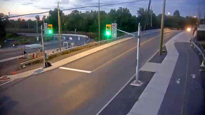 Traffic camera image at 2025-08-25 00:16:10