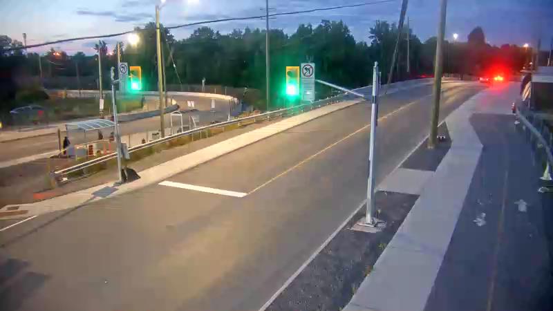 Traffic camera image at 2025-08-25 00:21:00