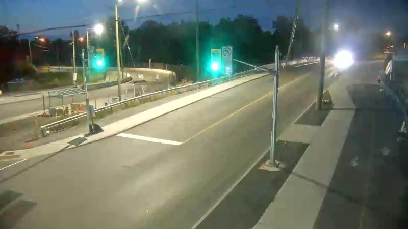 Traffic camera image at 2025-08-25 00:36:05