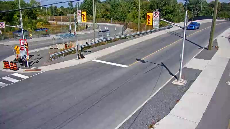 Traffic camera image at 2025-09-14 17:31:05