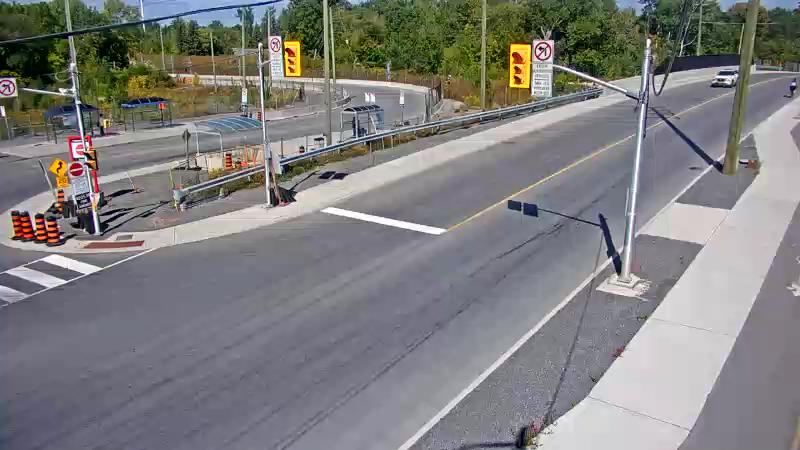 Traffic camera image at 2025-09-14 18:11:13