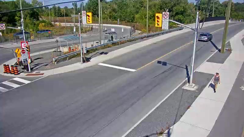 Traffic camera image at 2025-09-14 18:21:10