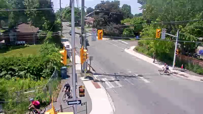 Traffic camera image at 2025-06-30 17:01:20