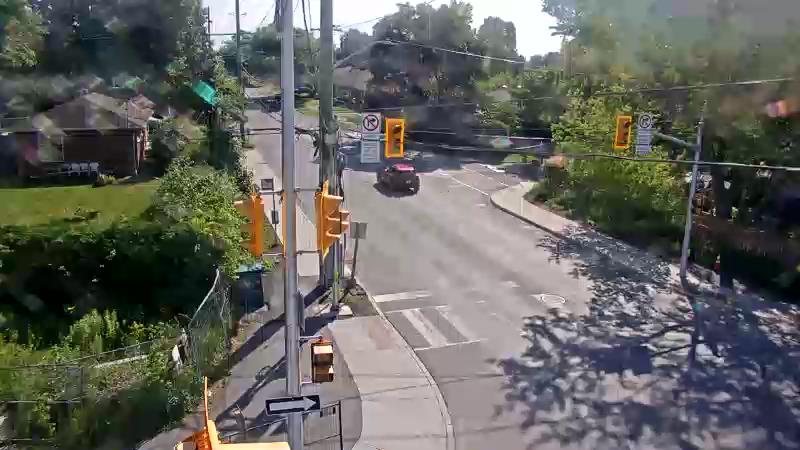 Traffic camera image at 2025-06-30 21:06:21