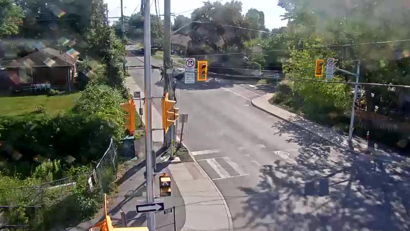 Traffic camera image at 2025-06-30 21:16:11